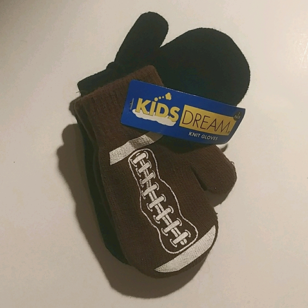 Toddlers 2 pack of warm winter mittens